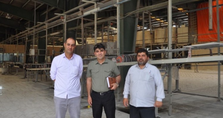 بازدید فرمانده حوزه بسیج کارگران و کارخانجات اسلام‌آبادغرب از واحدهای تولیدی فعال شهرستان+تصاویر