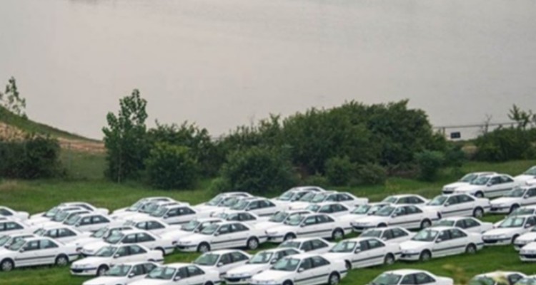 درخواستی برای افزایش قیمت خودرو‌ به شورای رقابت نیامده است