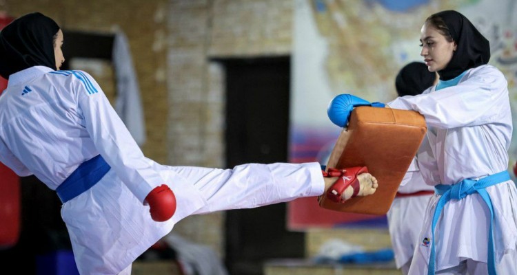 آغاز اخرین مرحله اردوی تیم های ملی کاراته بانوان و آقایان پیش از بازیهای آسیایی از روز شنبه