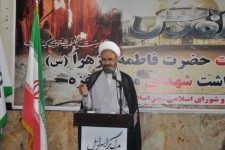 ولایتمداری حضرت زهرا(س) الگوی همه شیعیان است