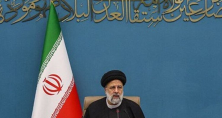 شهادت حضرت فاطمه(س) نقاب را از چهره نفاق کنار زد