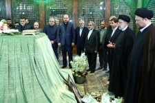 اعضای هیئت دولت با آرمان‌های امام خمینی (ره) تجدید میثاق کردند