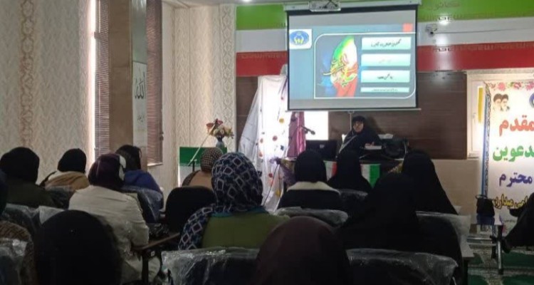 به مناسبت دهه مبارک فجر کارگاه آموزشی عفاف و حجاب برای 40 نفر از مددجویان در اسلام آباد غرب برگزار شد