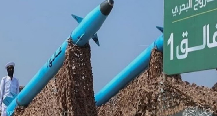 ملت شجاع یمن در مقابل مثلث شرارت آمریکا، انگلیس و اسرائیل ایستاده است