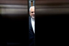 اعتراف تکان دهنده ظریف بر اهمیت «نقش مردم»/ وزیر خارجه سابق در قامت یک ناصح با تجربه!