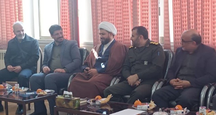 به همت انجمن حمایت از زندانیان و کانون بسیج حقوقدانان سپاه ناحیه اسلام آباد غرب انجام شد