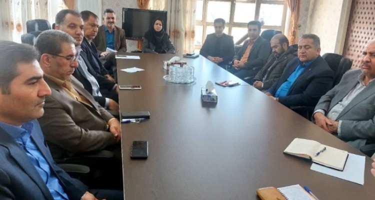 توسعه فرهنگ کتاب و کتابخوانی باید در اولویت قرار گیرد.