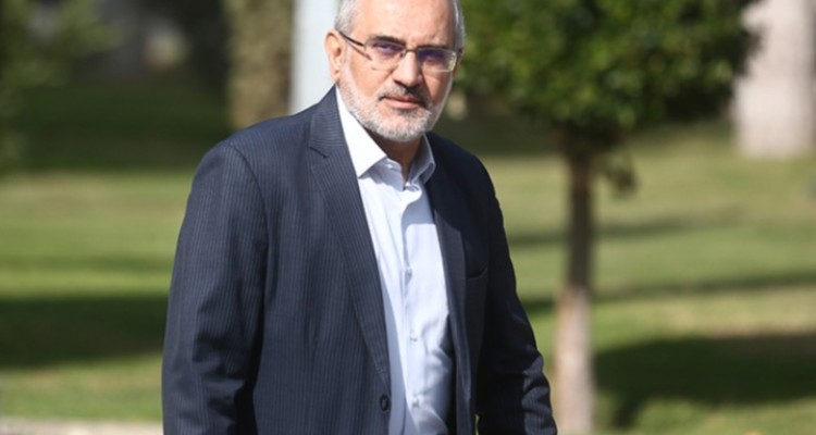 دولت باید برای بهبود وضعیت اقتصادی کشور تلاش بیشتری کند