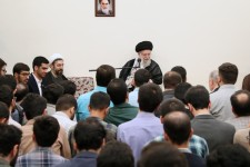 تلاش کنید مشارکت افزایش یابد/ هر دولتی که سرکار بیاید، باید استقلال سیاسی کشور را حفظ کند