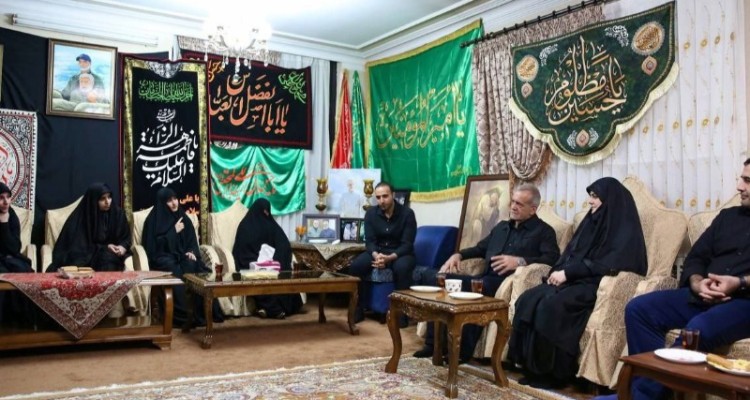 شهید سلیمانی مردم را در یک طیف خاصی قرار نمی‌دادند/ راه شهید سلیمانی، راه وحدت و همدلی بود