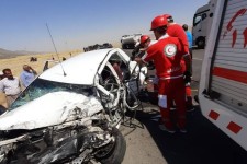 1فوتی و۲ مصدوم بعلت برخورد دو دستگاه خودرو پراید و تریلی در محور اسلام آبادغرب به سمت دیزگران بخش حمیل