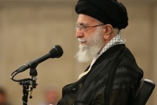 مقام معظم رهبری: انقلاب اسلامی ایران، فرصت و میدان وسیعی را در مقابل جوانان گشوده است