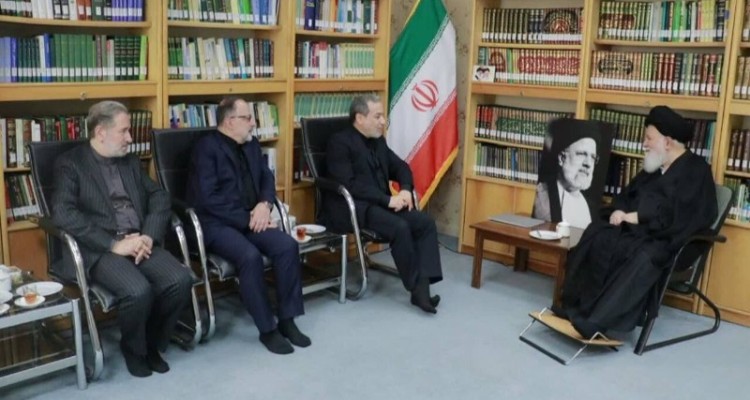 اگر سیاست‌ خارجی بر اساس اصول باشد دستاورد خواهد داشت