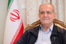 پیاده کردن افراد از قطار انقلاب راحت است/با خدمت بی‌منت می‌توان رضایت‌ مردم را جلب کرد