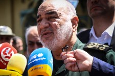 نیروهای مسلح جمهوری اسلامی صحنه مبارزه را ترک نمی‌کنند