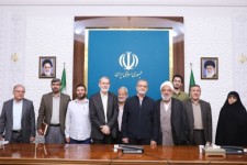 پزشکیان: برخی نگاه و رفتار غلط خود را به نظام و انقلاب نسبت می‌دهند