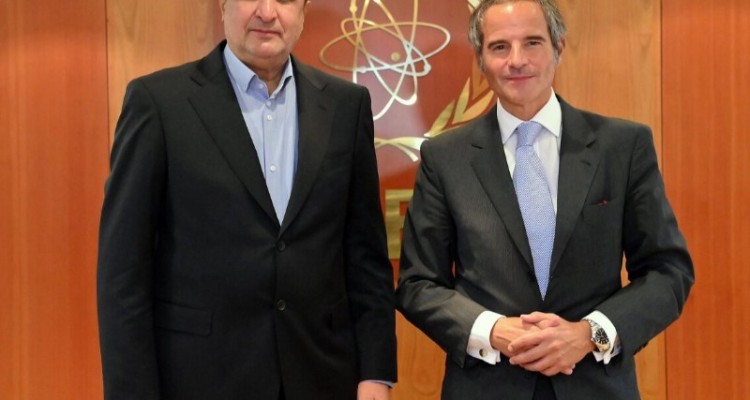 نشست خبری مشترک اسلامی و گروسی آغاز شد