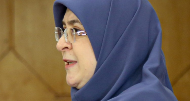 مهاجرانی افزایش ۴۰ درصدی قیمت بنزین را تکذیب کرد