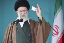 مخابره پیام ایستادگی رهبری به جبهه مقاومت