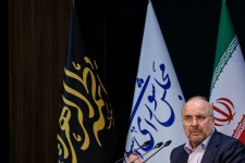 مجلس به تعیین قیمت بنزین ورود نمی‌کند