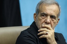 پزشکیان: با تجمیع ظرفیت‌ها و به میدان آمدن مردم و مدیران، بسیاری از کارها شدنی است