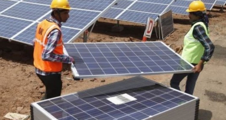 سومار بستر احداث نیروگاه‌های بزرگ خورشیدی