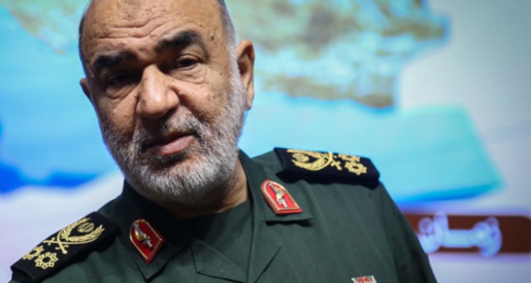 سرلشکر سلامی: نیروی زمینی سپاه خود را با شرایط جدید تطبیق می‌دهد