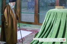 حضور رهبر معظم انقلاب در حرم مطهر امام خمینی (ره) و گلزار شهدای بهشت زهرا (س)