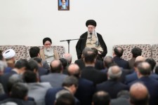 تنها راه‌حل مشکلات، پایبندی به مبانی انقلاب است/حفظ رویکرد انقلابی، مهمترین ویژگی وزارت اطلاعات از ابتدا تاکنون