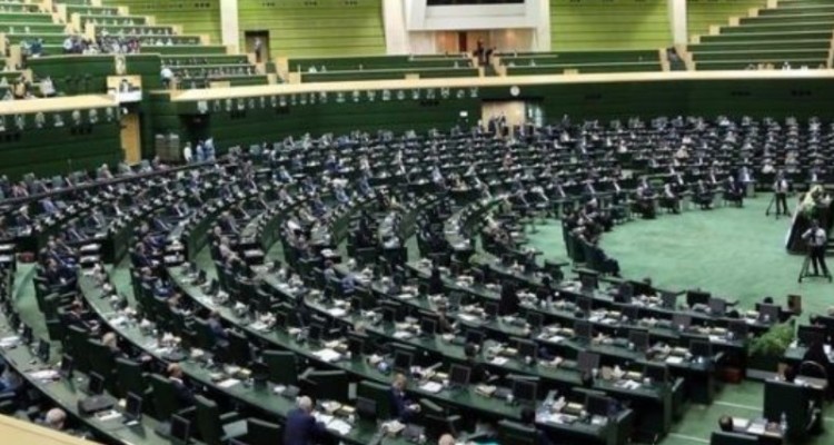 استیضاح زودهنگام وزرا به صلاح نیست