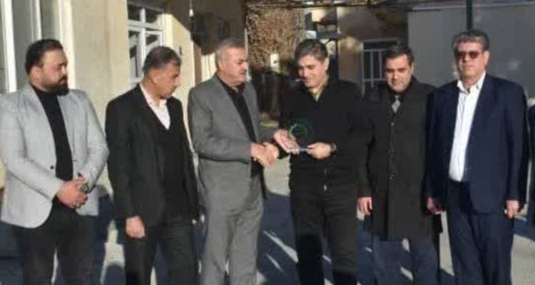 بازدید روسای اتاق‌های بازرگانی عراق از واحد تولیدی لبنیات مانیزان اسلام‌آبادغرب