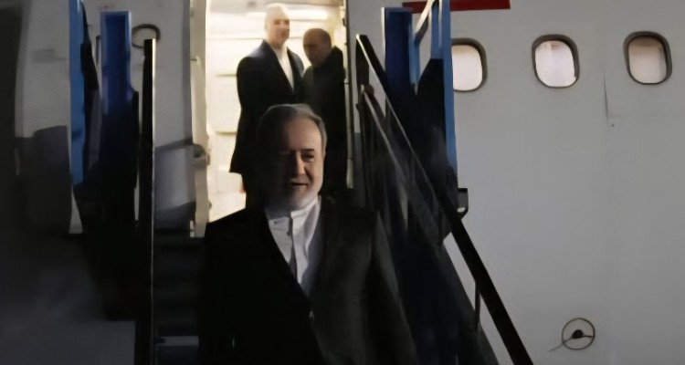 عراقچی وارد لاهه هلند شد