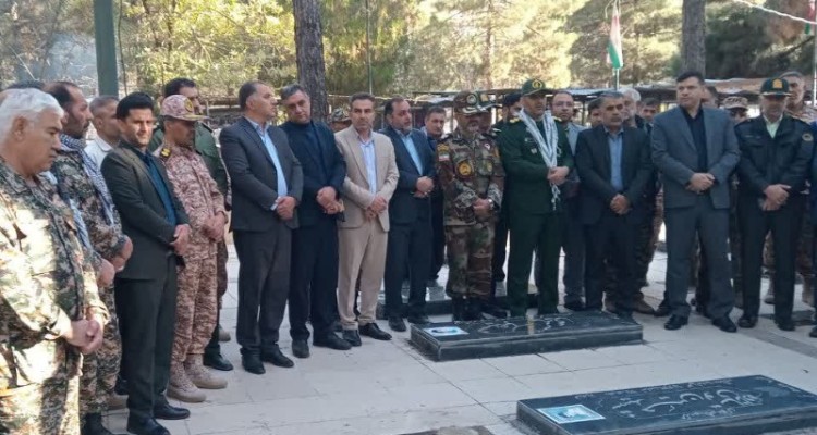 تجدید میثاق با آرمان‌های شهدا در آیین هفته بسیج اسلام‌آبادغرب