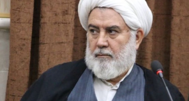 مقام معظم رهبری تاریخ زنده انقلاب هستند