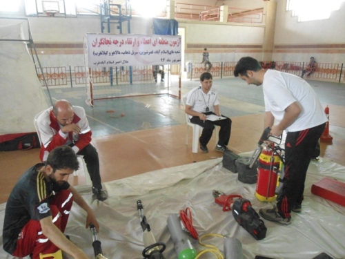 برگزاری آزمون ارتقاء درجه نجاتگران هلال احمر  شهرستان های غرب استان در اسلام آبادغرب 