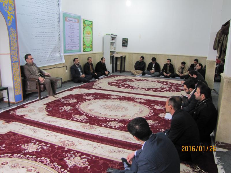 استفاده از منابع انسانی و مالی و یا وجهه دانشگاه آزاد اسلامی در حمایت از هر کاندیدائی ممنوع می باشد استفاده از منابع انسانی و مالی و یا وجهه دانشگاه آزاد اسلامی در حمایت از هر کاندیدائی ممنوع می باشد