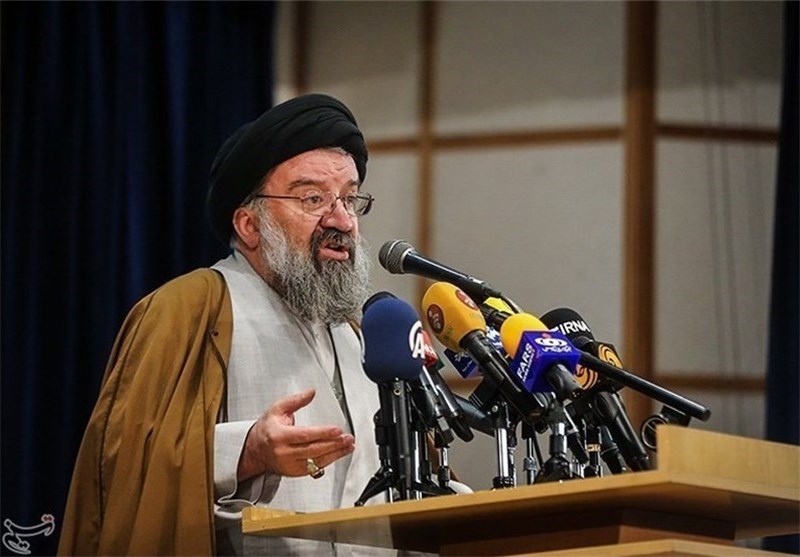 دشمن از روزنه اقتصاد درصدد ضربهزدن است/ درمان مشکلات در تحقق اقتصاد مقاومتی است دشمن از روزنه اقتصاد درصدد ضربهزدن است/ درمان مشکلات در تحقق اقتصاد مقاومتی است