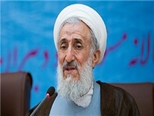 اقتصاد مقاومتی نه به «تسلیم» و «تحریم» است/ به حکم قرآن باید قدرت دفاعی را افزایش دهیم اقتصاد مقاومتی نه به «تسلیم» و «تحریم» است/ به حکم قرآن باید قدرت دفاعی را افزایش دهیم