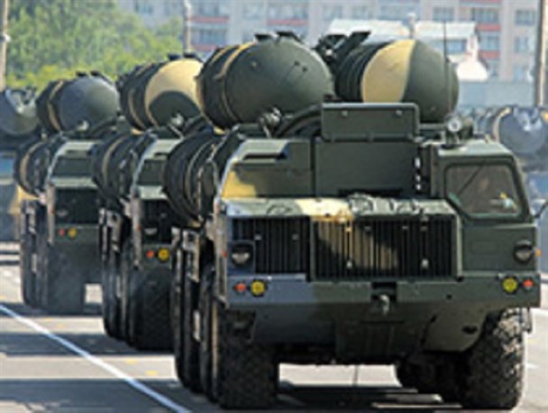 مهمترین پیام رونمایی از "موشک S-300" در رژه امروز ارتش/ موازنه نظامی به سود محور مقاومت در منطقه بهم خورد!