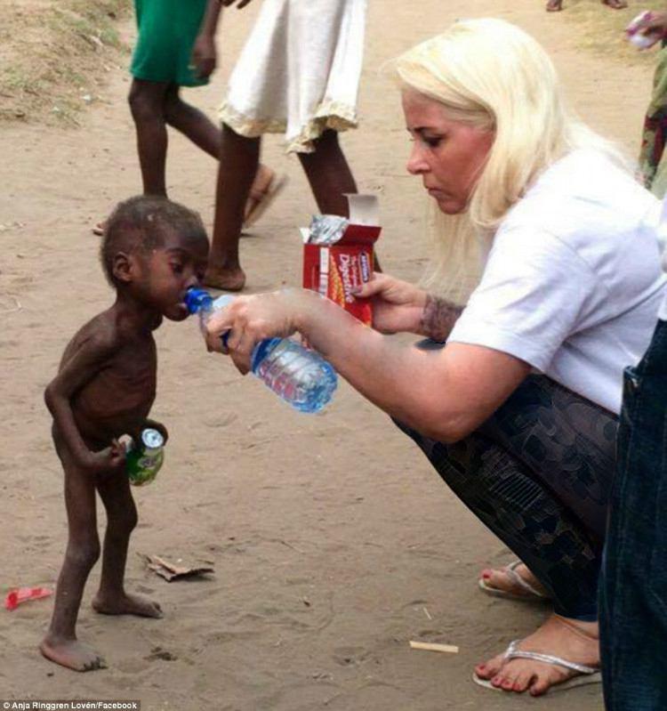 واقعیت ماجرای عکس این خانم در شبکههای اجتماعی + عکس واقعیت ماجرای عکس این خانم در شبکههای اجتماعی + عکس