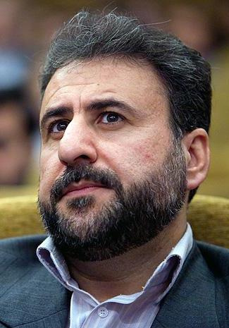 بزرگترین ضعف دولت یازدهم کابینه ناکارآمد است/ برجام در دوره پس از اجرای آن موفقیت آمیز نبود/ احمدی نژاد می تواند دولت روحانی را چهار ساله کند 