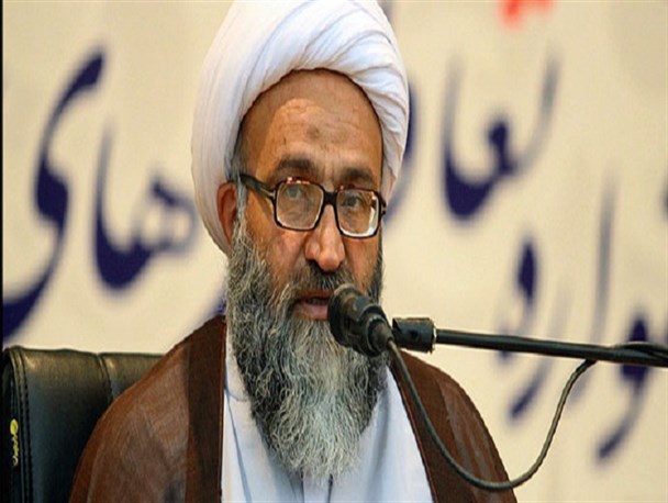 یک انسان عاقل و سیاستمدار در بین هیئت حاکمه آل سعود وجود ندارد/وحشت آل سعود از ایرانی ها،حج امسال را لغود کرد