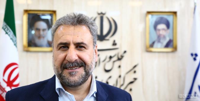 دکتر فلاحت پیشه: تاکید رهبری بر راس امور بودن مجلس و قانونمندی تصمیمات نمایندگان ملت