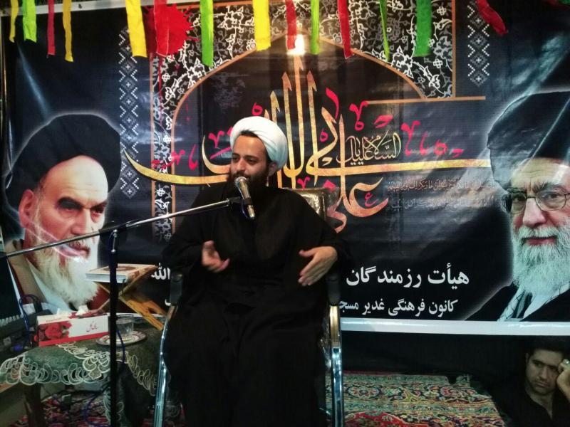 اسلام آبادغرب در دومین شب از لیالی قدر+عکس