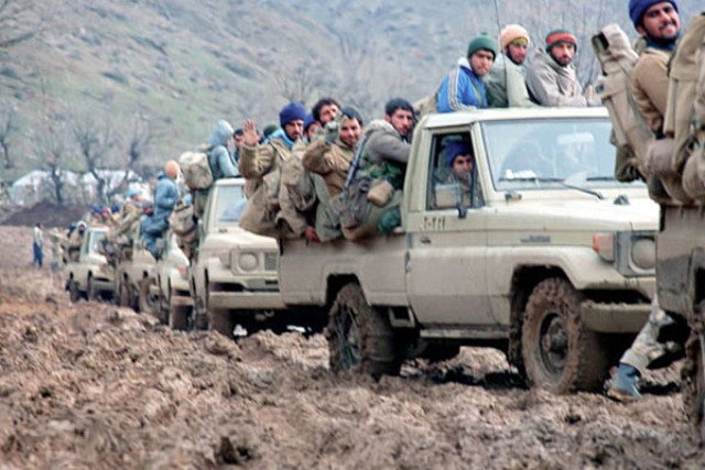 افتتاح نمایشگاه عکس و پوستر جنگ در اسلام آباد غرب افتتاح نمایشگاه عکس و پوستر جنگ در اسلام آباد غرب