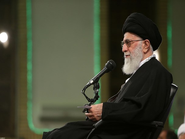 انگلیس همیشه منبع تهدید، فساد و نکبت برای غرب آسیا بوده است/ شیعه انگلیسی و سنّی امریکایی مثل دو لبه یک قیچی آتش‌افروزی می‌کنند