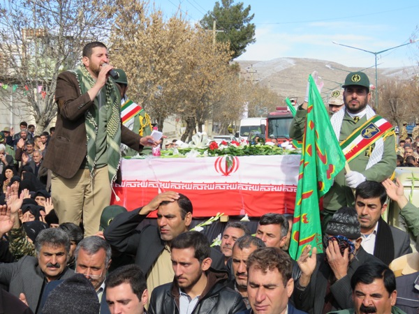 استقبال باشکوه مردم از پیکر اولین شهید مدافع حرم شهرستان اسلام آبادغرب +تصاویر