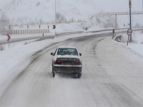 برف و باران در ۱۶ استان کشور / هراز بسته شد