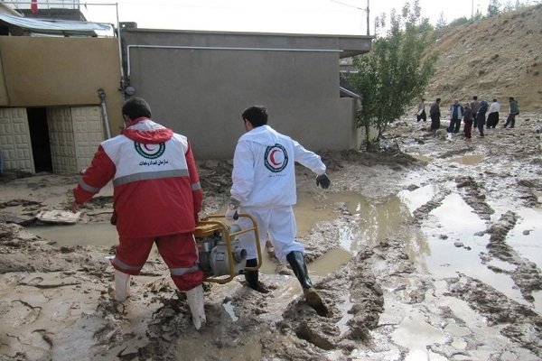 امدادرسانی به سیل زدگان 15 استان کشور/ پیکر یکی از مفقودان سیل استان بوشهر پیدا شد/ جستجو برای یافتن 3 مفقودی دیگر ادامه دارد