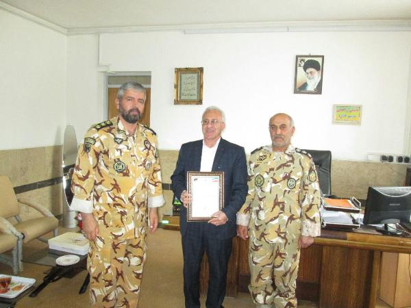 دیدار فرمانده تیپ 181 ارتش با مدیر آموزش و پرورش اسلام آبادغرب+عکس دیدار فرمانده تیپ 181 ارتش با مدیر آموزش و پرورش اسلام آبادغرب+عکس